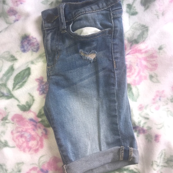 Joe’s Jeans Denim Bermuda Shorts - Picture 3 of 5